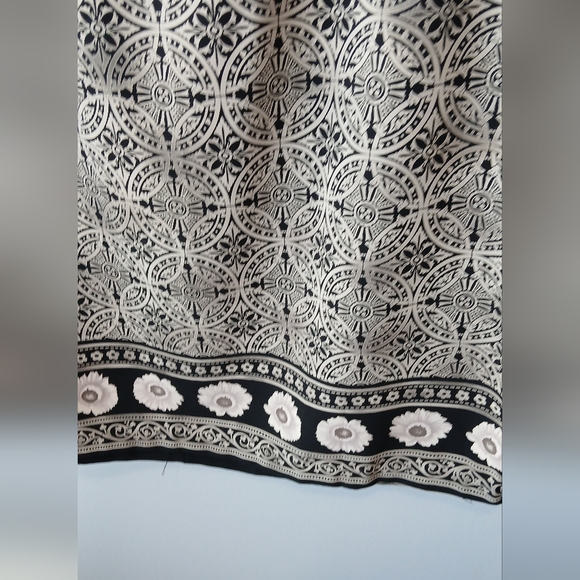 RIKKI J Geometric Floral Black Tan Maxi Skirt Womens Size 16 Boho Resortwear - Picture 7 of 7